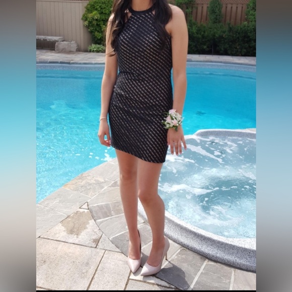 Black dress - size 2 - worn once - wedding - black tie - Picture 1 of 4